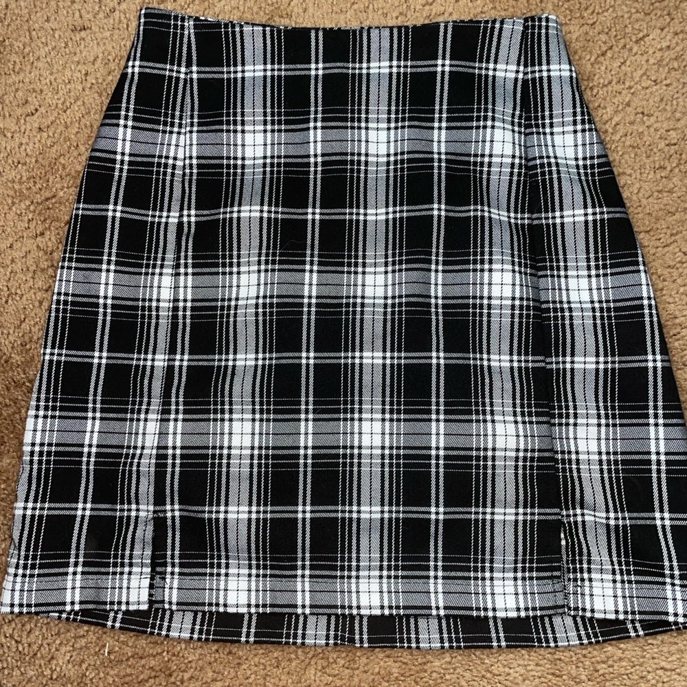 Brandy Melville skirt